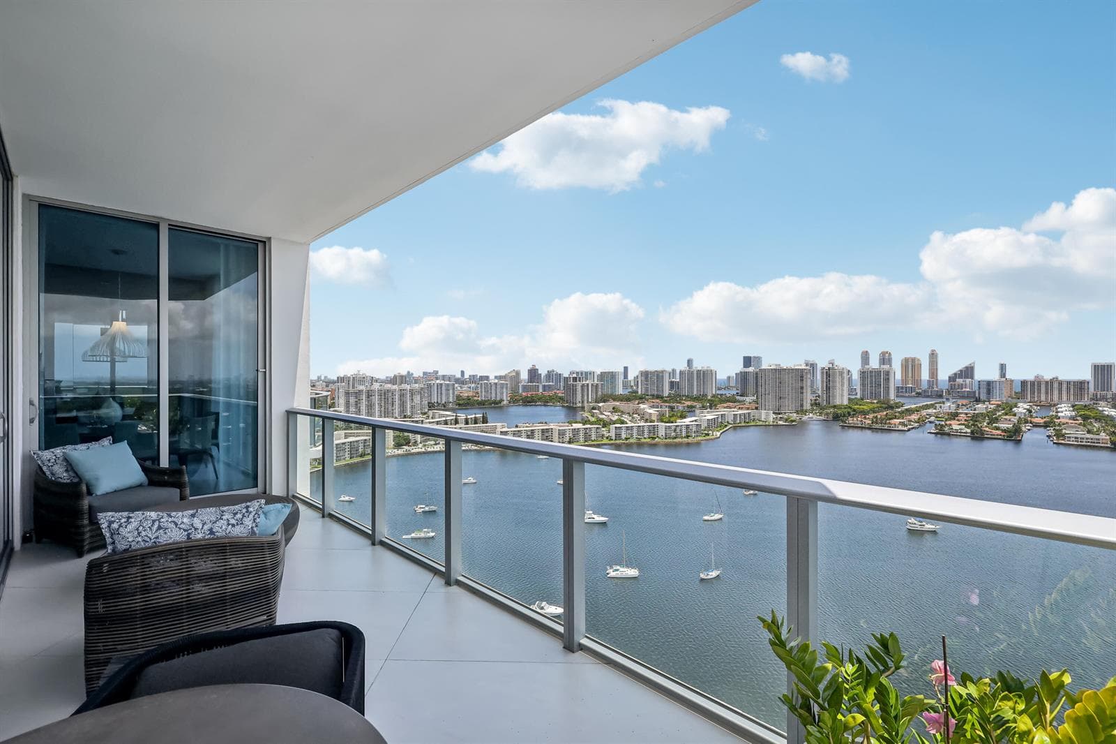 17301 Biscayne Boulevard Ph-7 photo 8