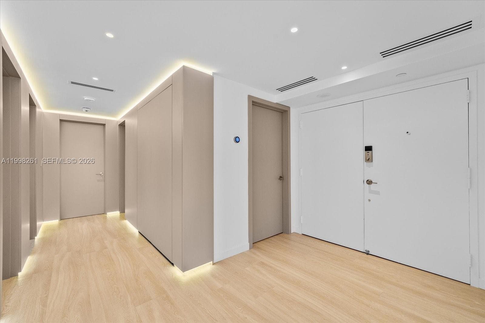 199 Ocean Lane Dr 1001 photo 17