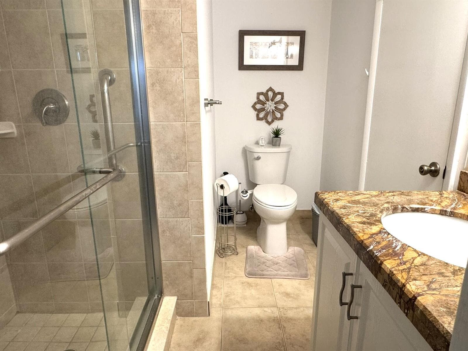 1629 Riverview Road 221 photo 15