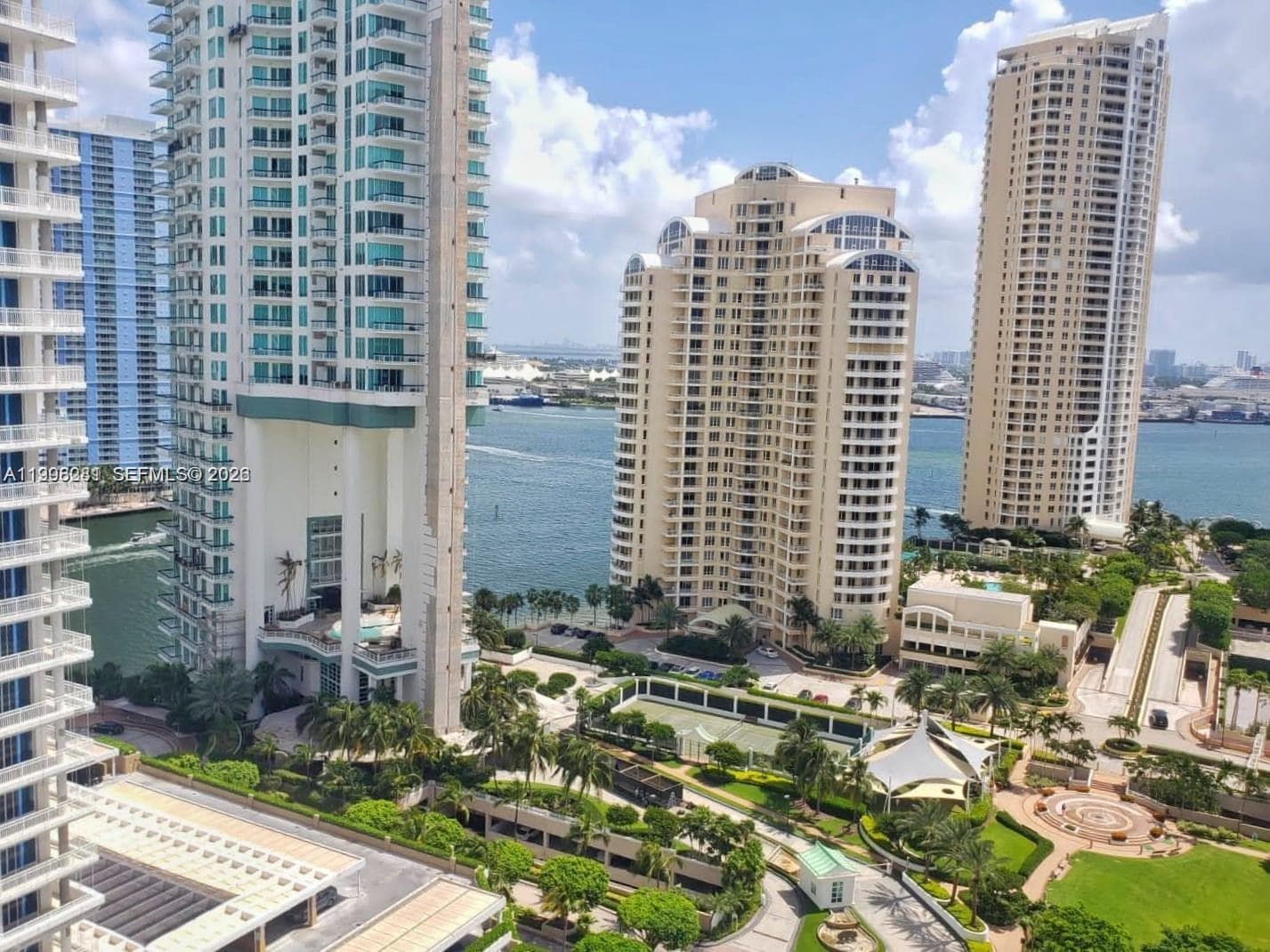 701 Brickell Key Blvd 2306 photo 2