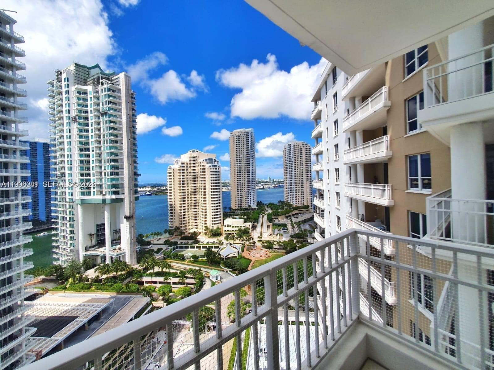 701 Brickell Key Blvd 2306 photo 3