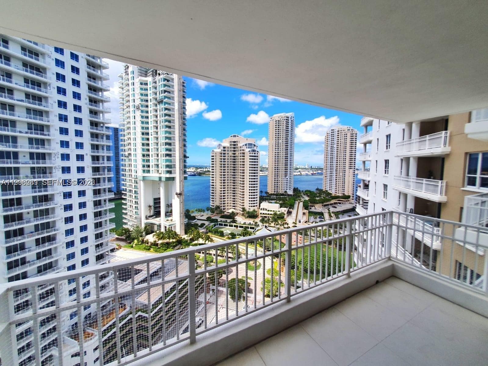 701 Brickell Key Blvd 2306 photo 4