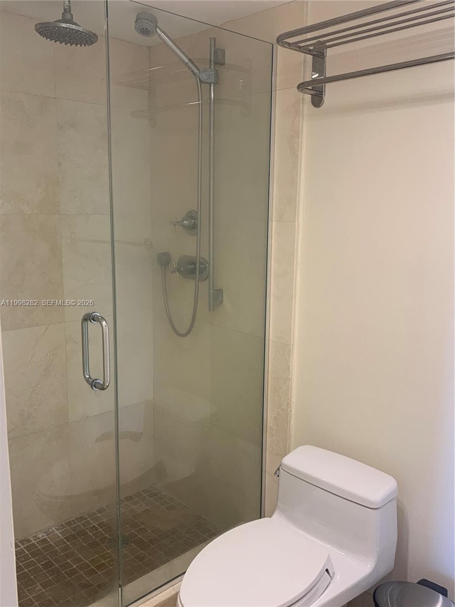 177 Ocean Lane Dr 512 photo 16