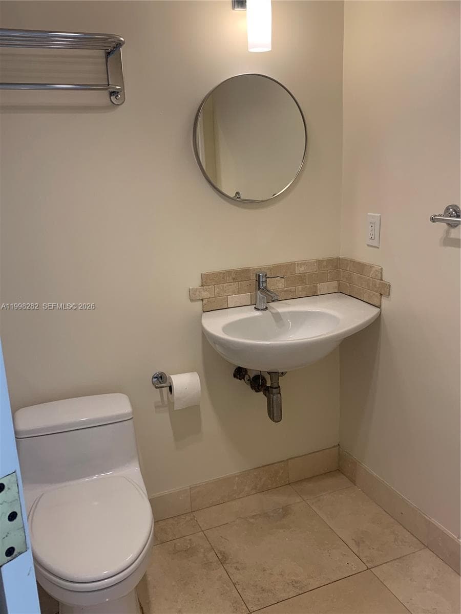 177 Ocean Lane Dr 512 photo 10