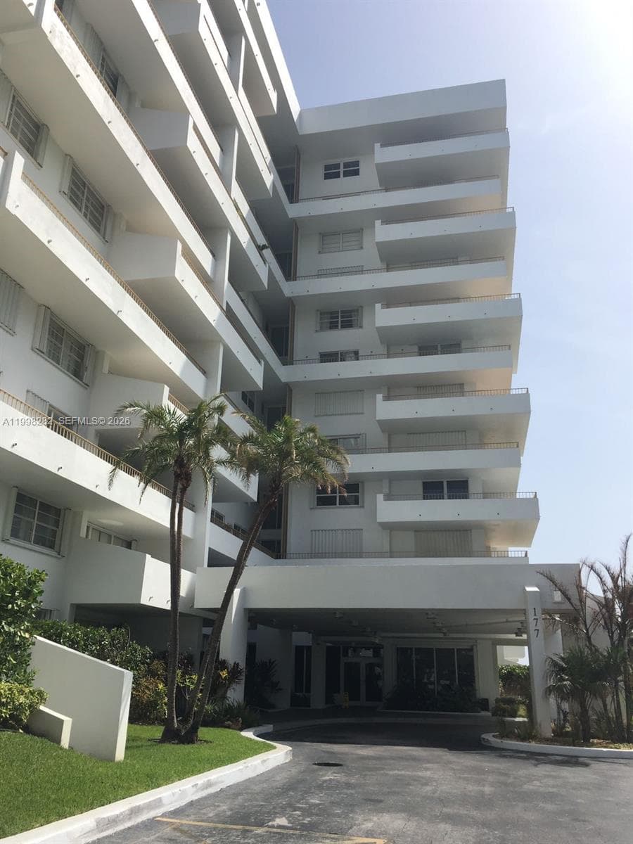 177 Ocean Lane Dr 512 photo 21