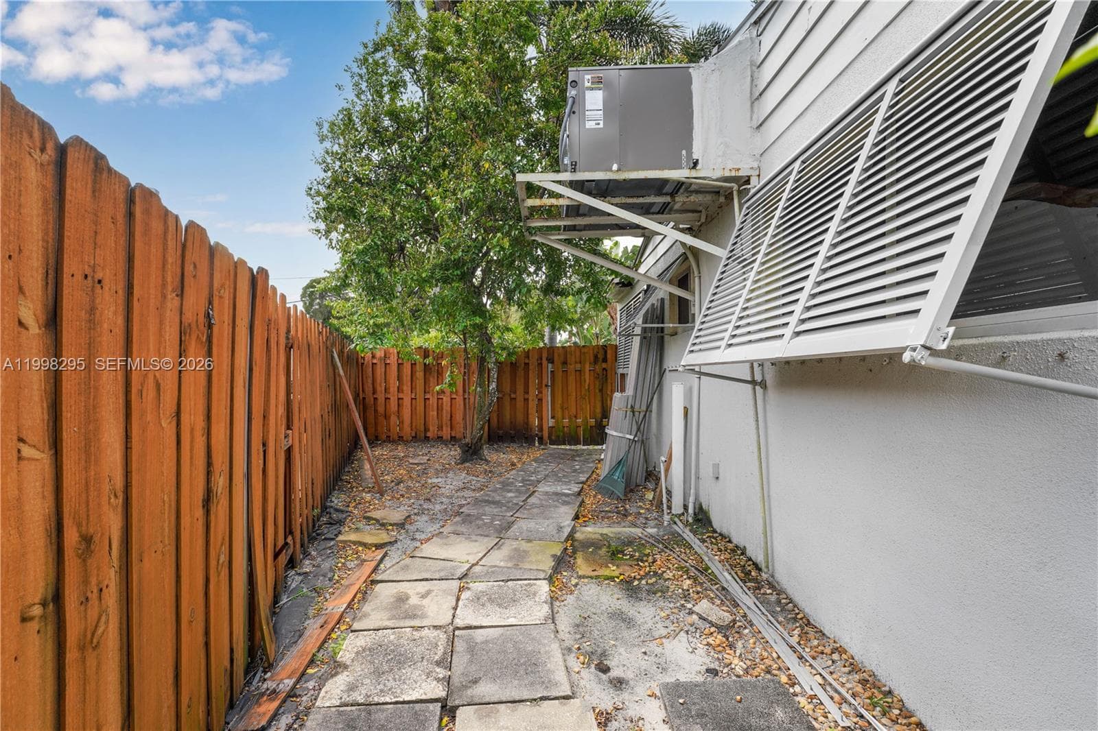 905 Mandarin Isle photo 12