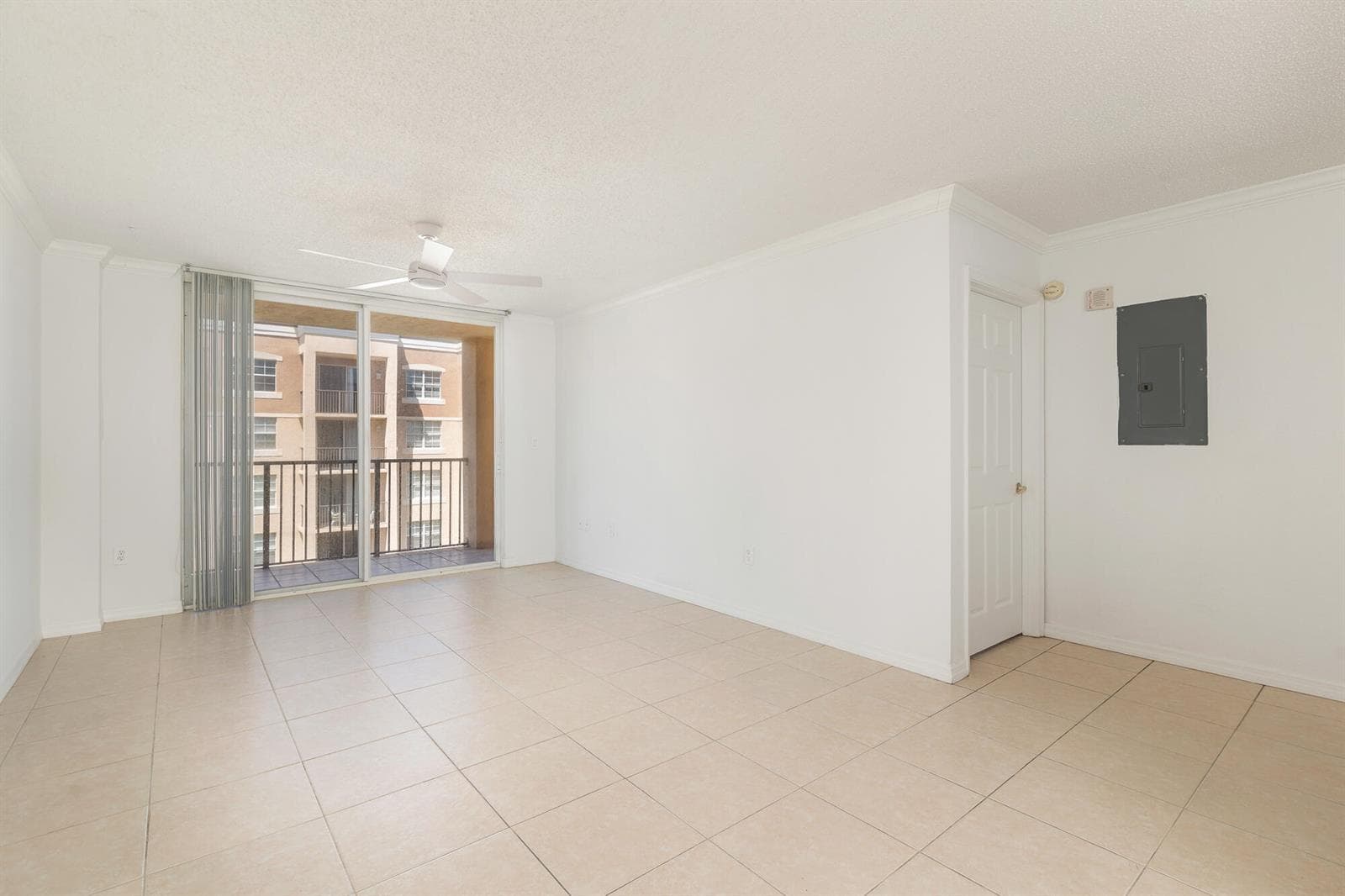 1801 N Flagler Drive 803 photo 2