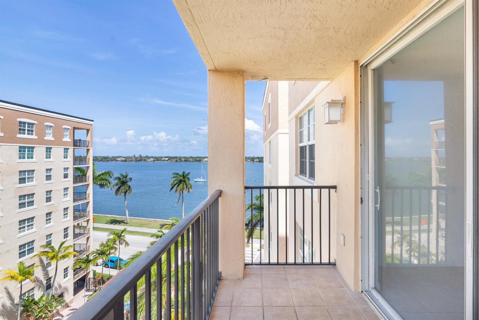 1801 N Flagler Drive 803 photo 13