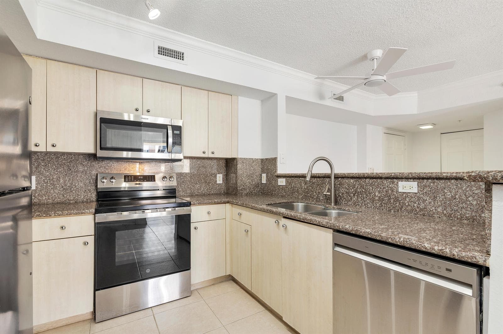 1801 N Flagler Drive 803 photo 7