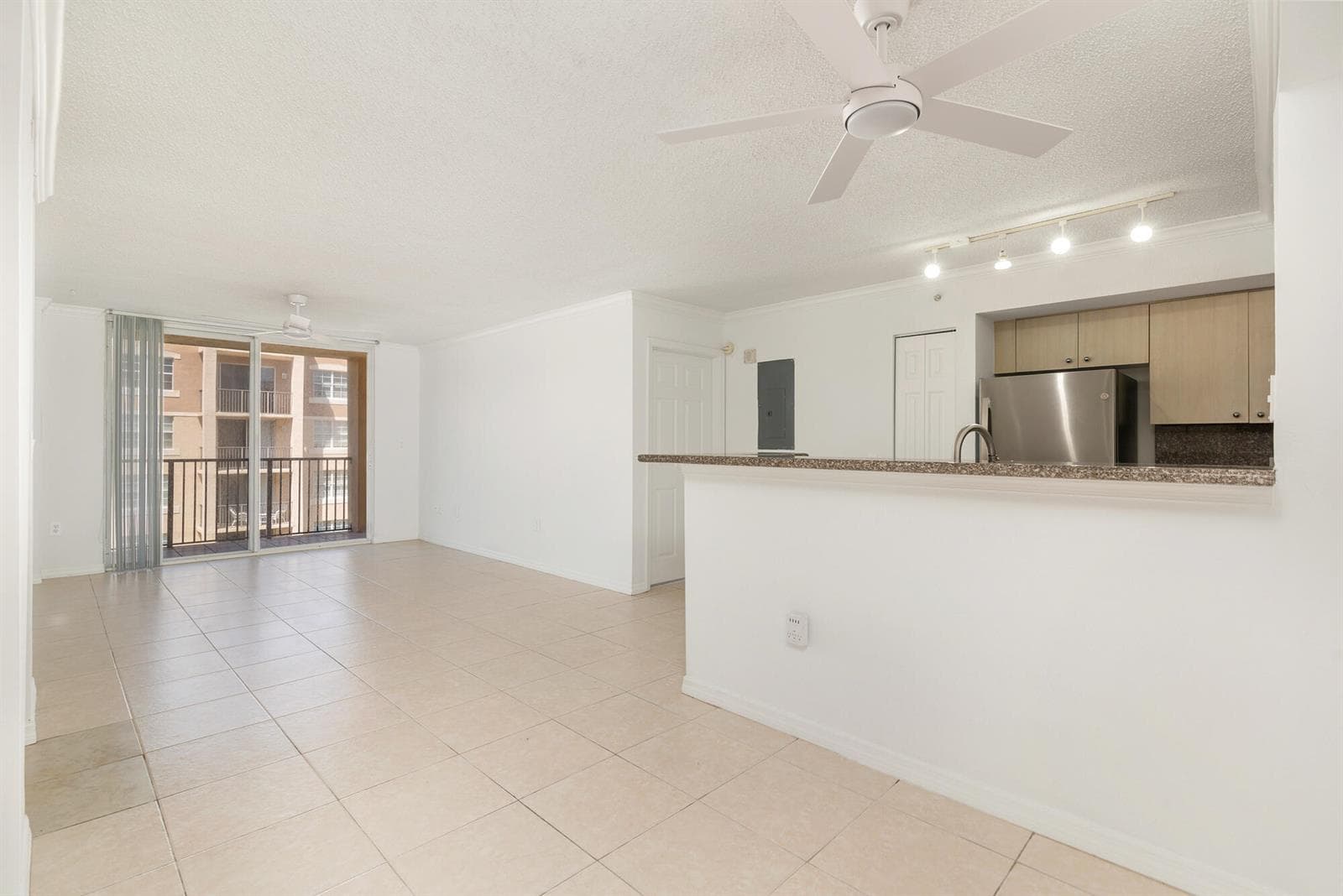 1801 N Flagler Drive 803 photo 1