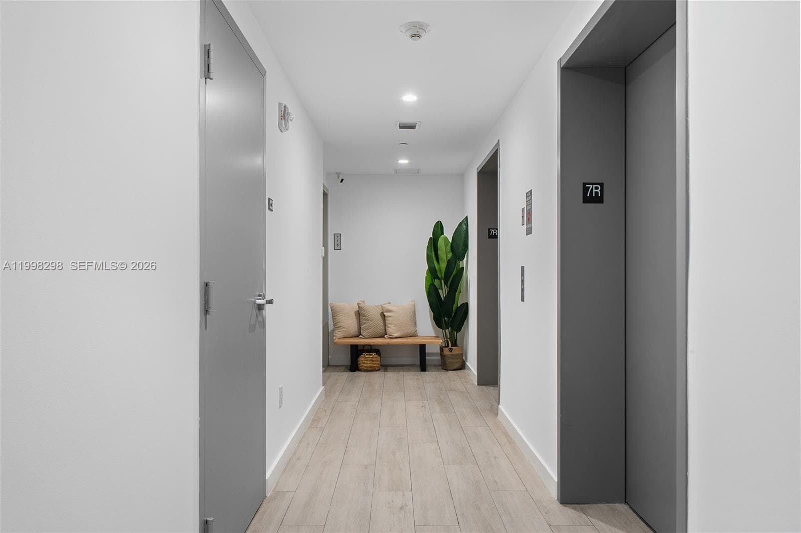 488 18th St 715 photo 12