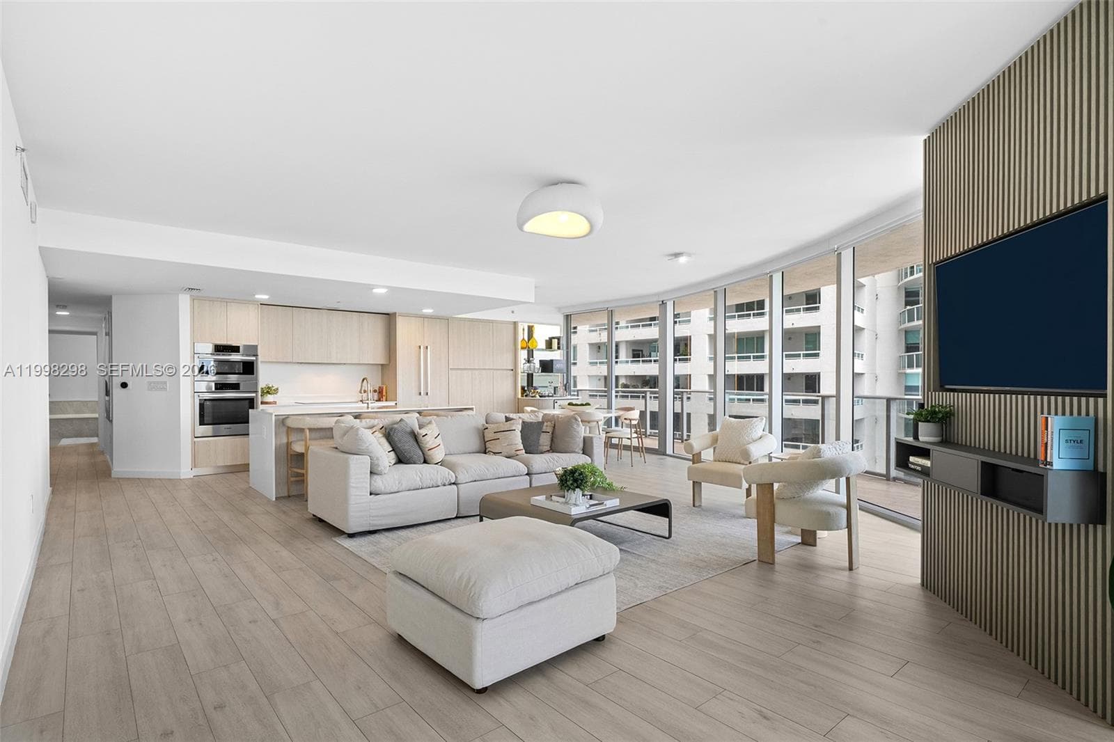 488 18th St 715 photo 20