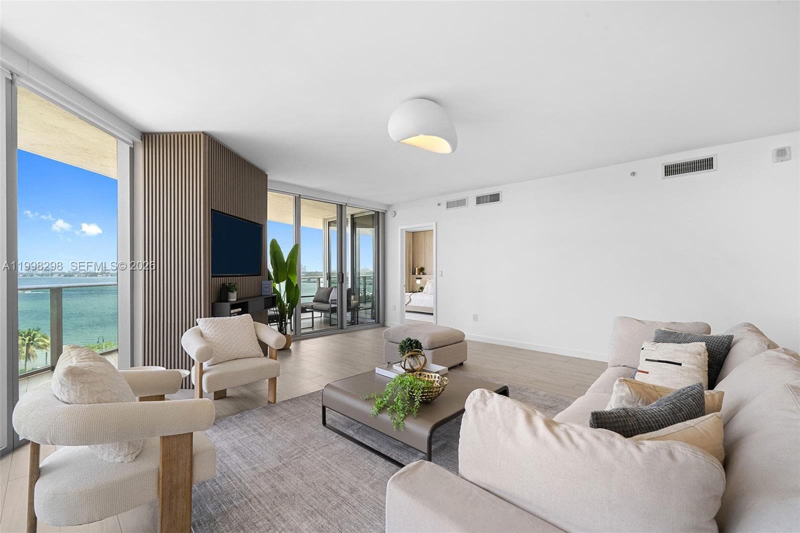 488 18th St 715 photo 18