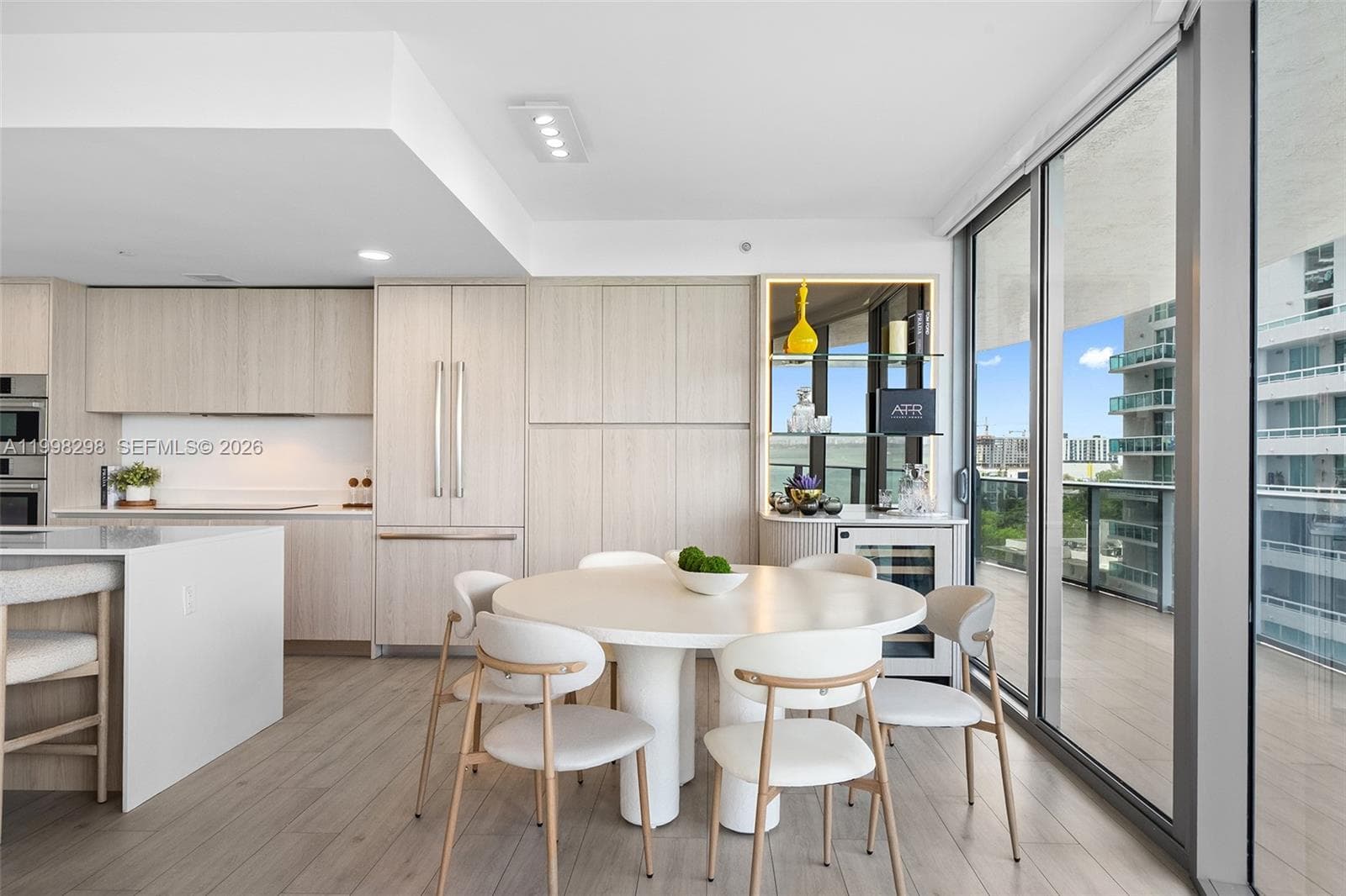 488 18th St 715 photo 21