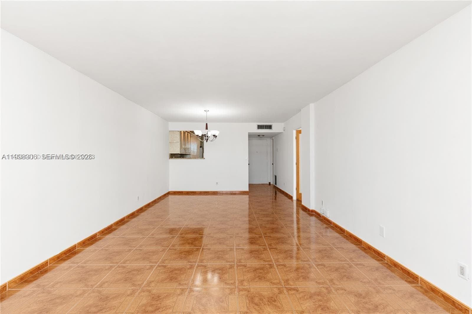 1849 Ocean Dr 1103 photo 8