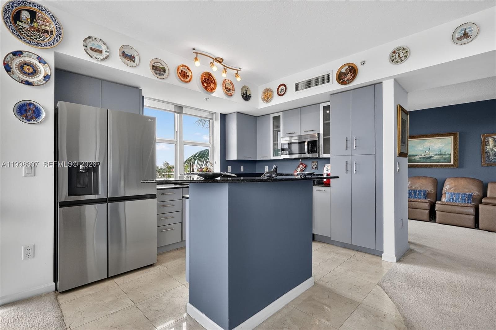 7910 Harbor Island Dr 406 photo 8