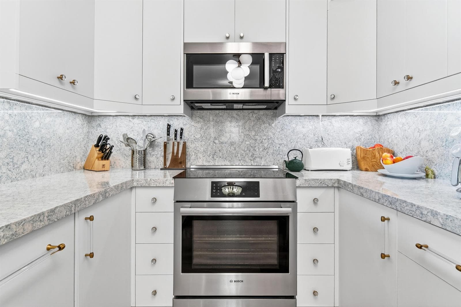 1801 N Flagler Drive 501 photo 3