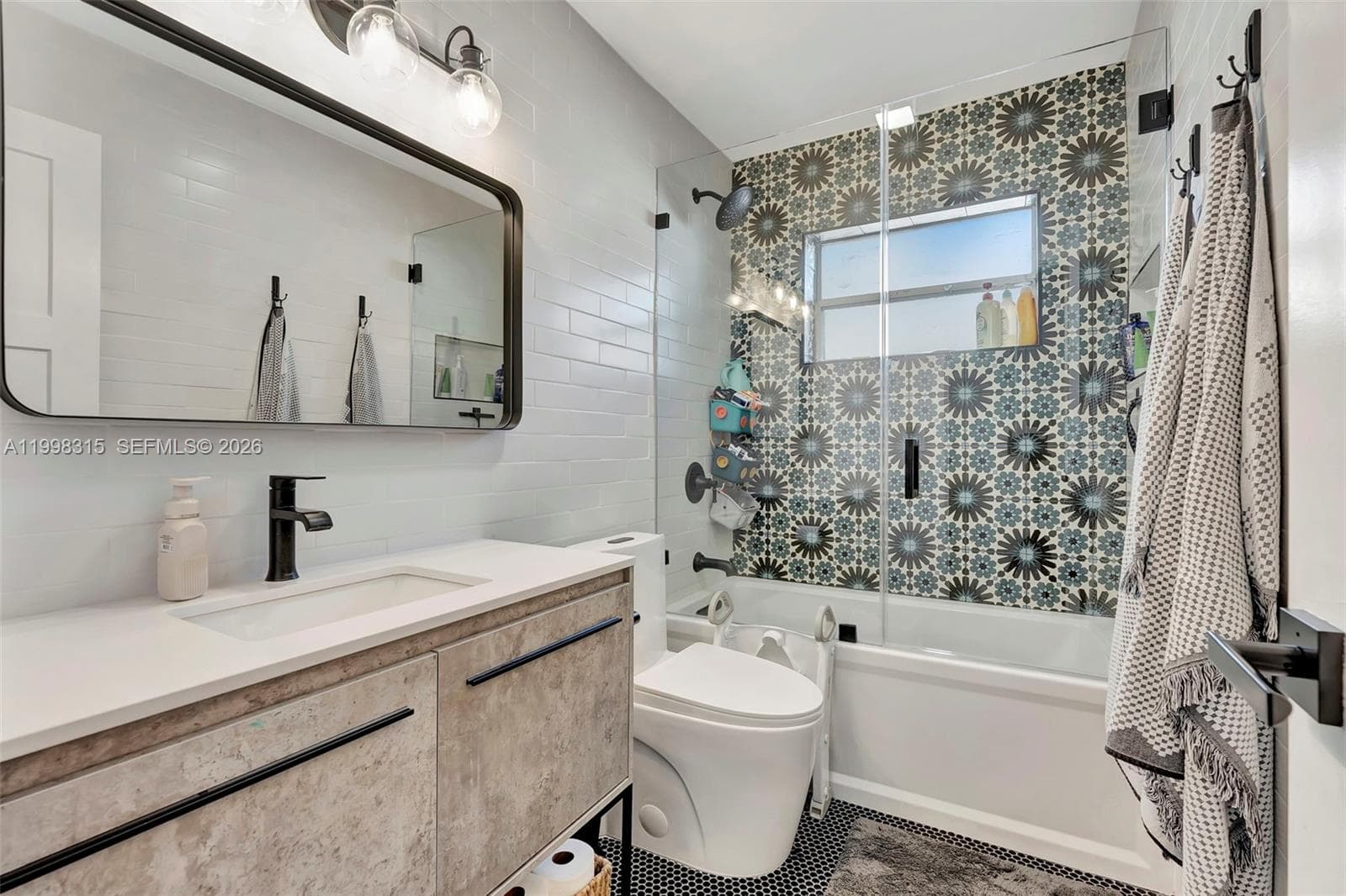 3043 Hayes Street photo 22