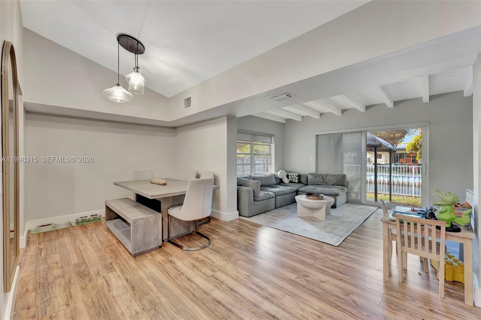 3043 Hayes Street photo 10