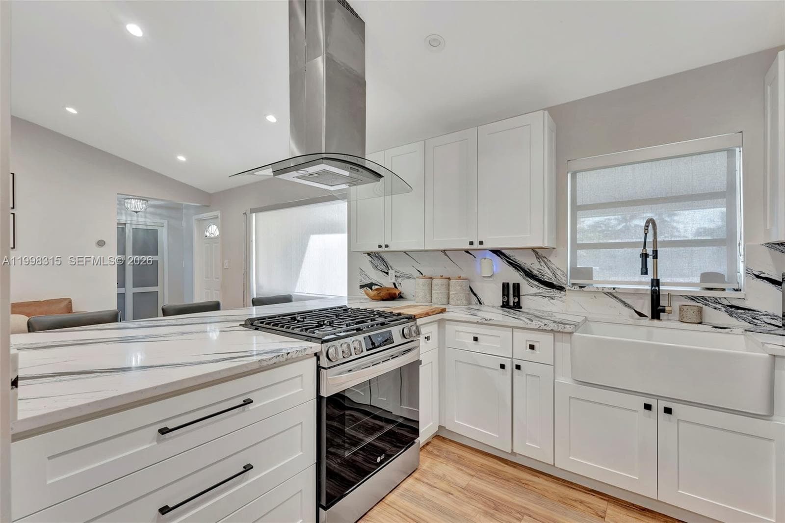 3043 Hayes Street photo 15