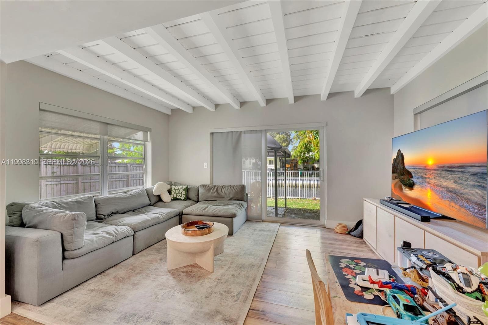 3043 Hayes Street photo 11