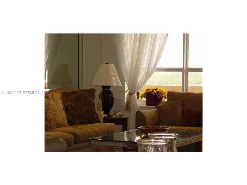 10185 COLLINS AV 1222 photo 3