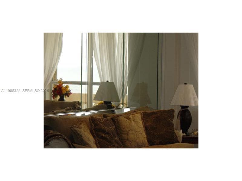 10185 COLLINS AV 1222 photo 10