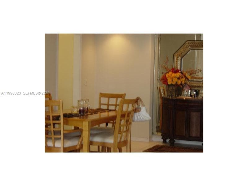 10185 COLLINS AV 1222 photo 4