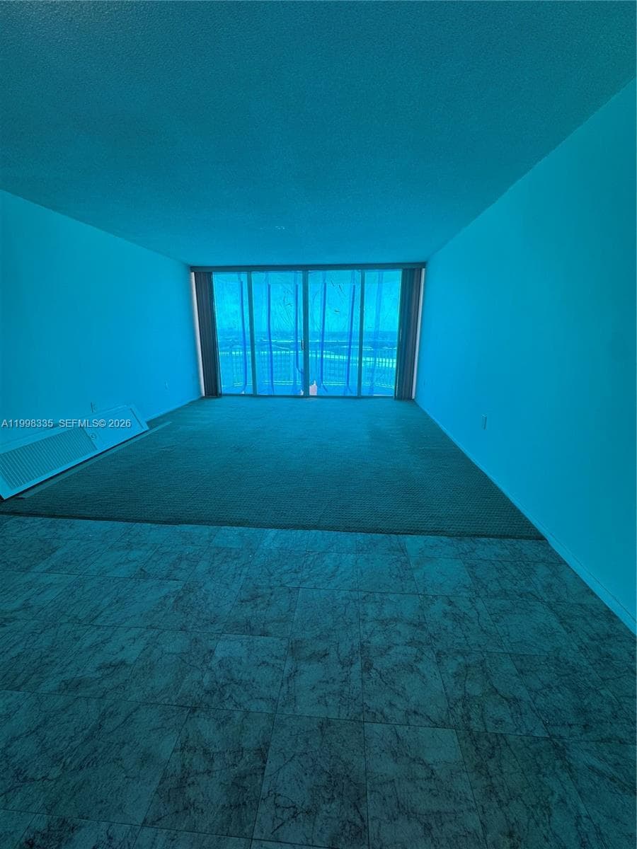 18011 Biscayne Blvd 1003 photo 13