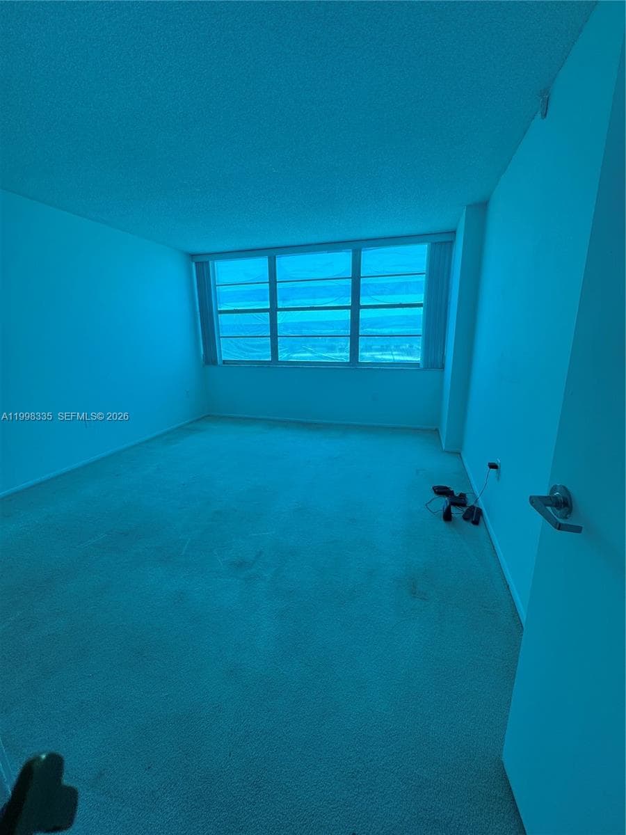 18011 Biscayne Blvd 1003 photo 14