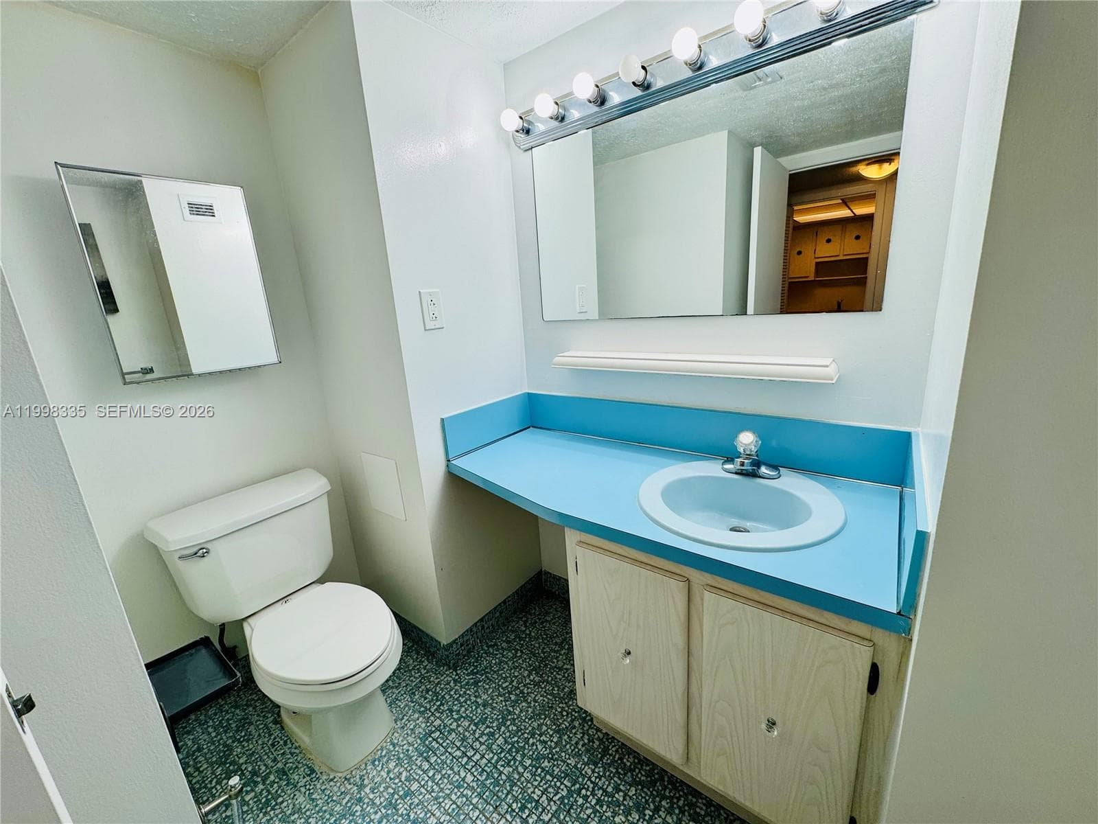 18011 Biscayne Blvd 1003 photo 18