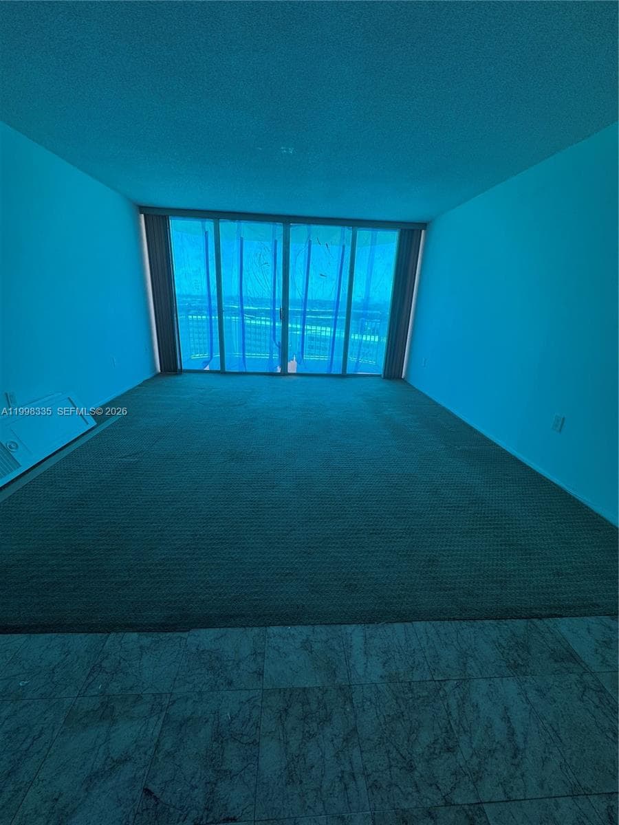 18011 Biscayne Blvd 1003 photo 15