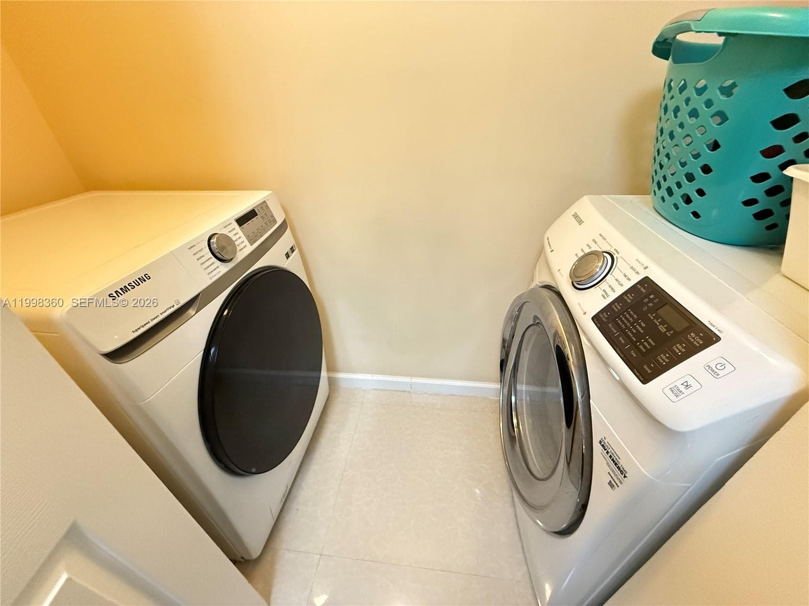 17100 Bay Rd 1502 photo 20