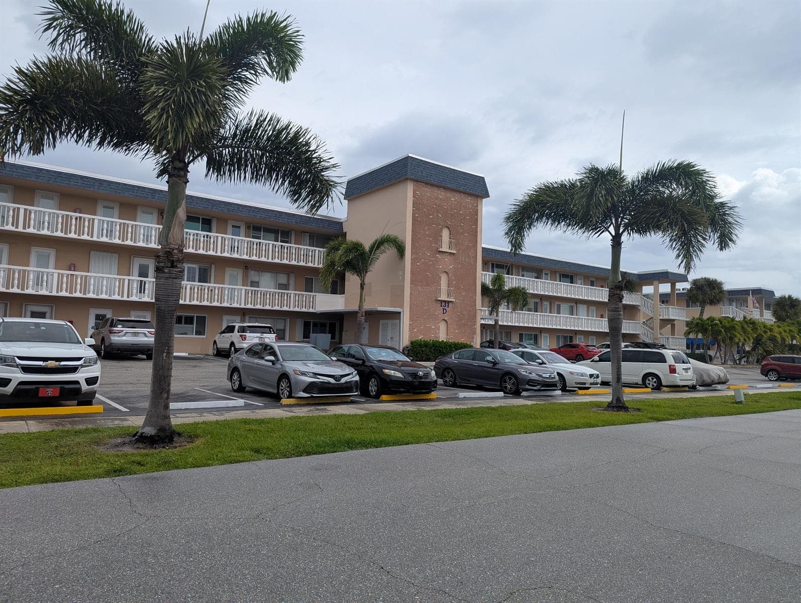 131 Doolen Court 303 photo 9