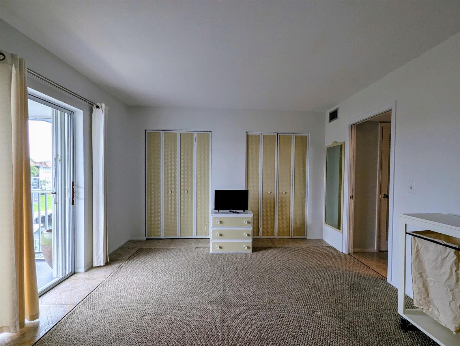 131 Doolen Court 303 photo 8