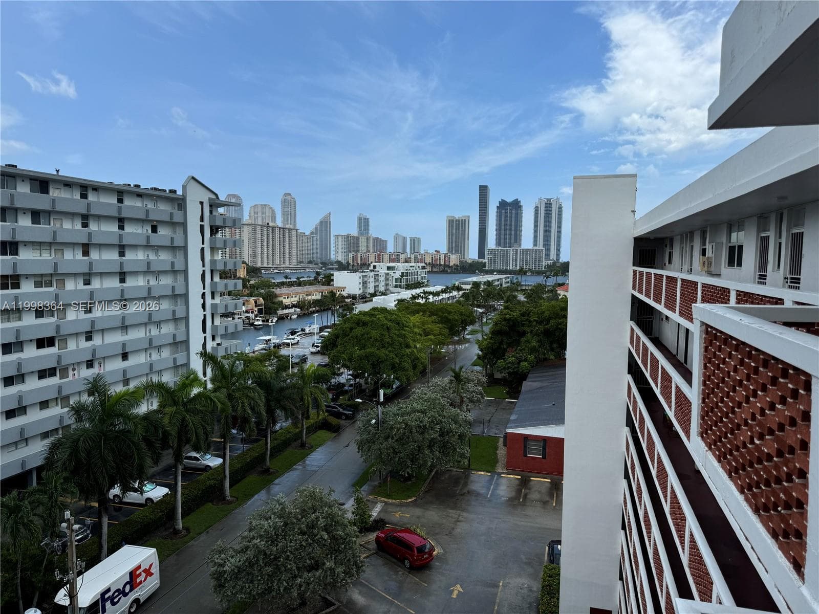 3660 166th St 812 photo 23