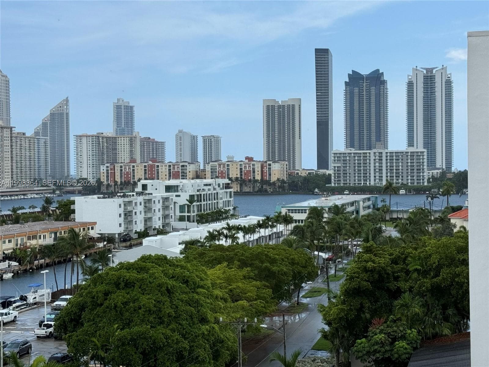 3660 166th St 812 photo 22