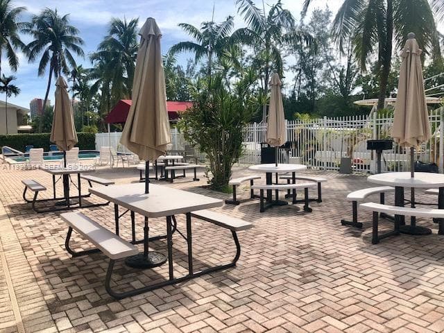 3660 166th St 812 photo 20