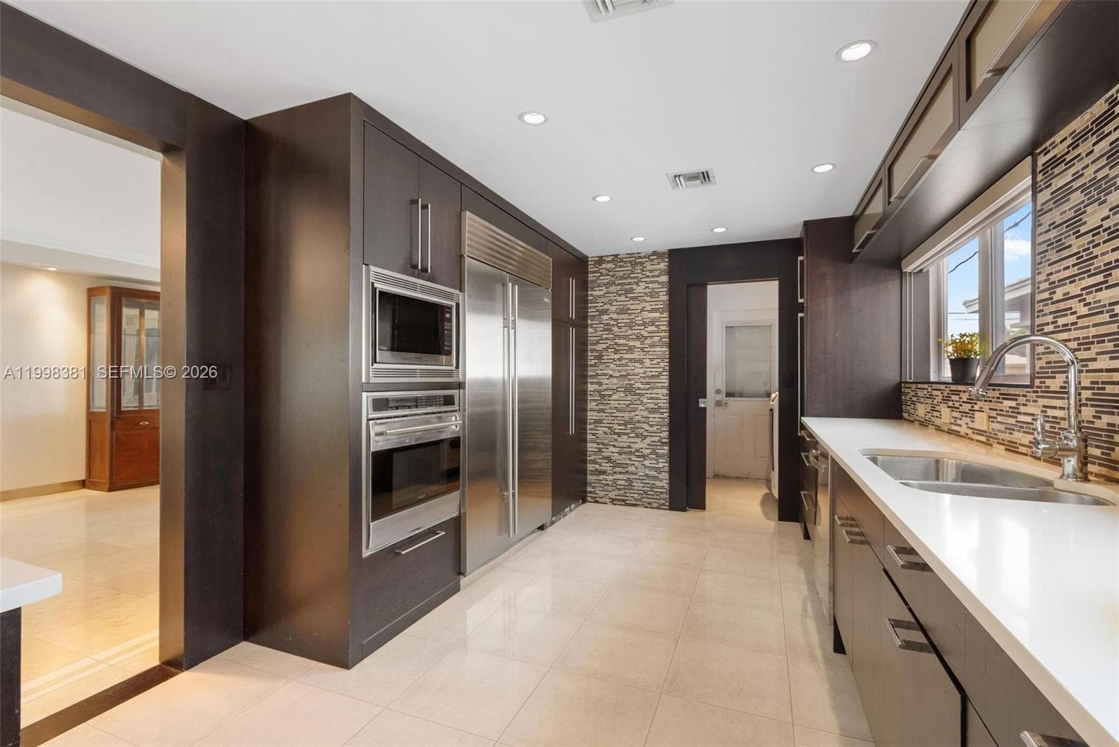 9141 Abbott Ave photo 12