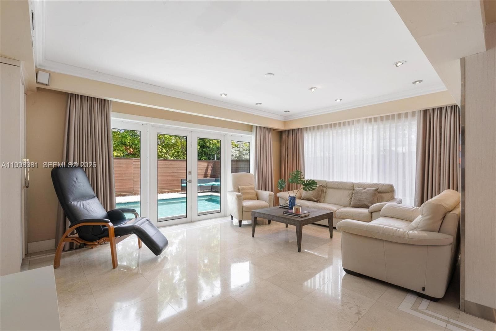 9141 Abbott Ave photo 3