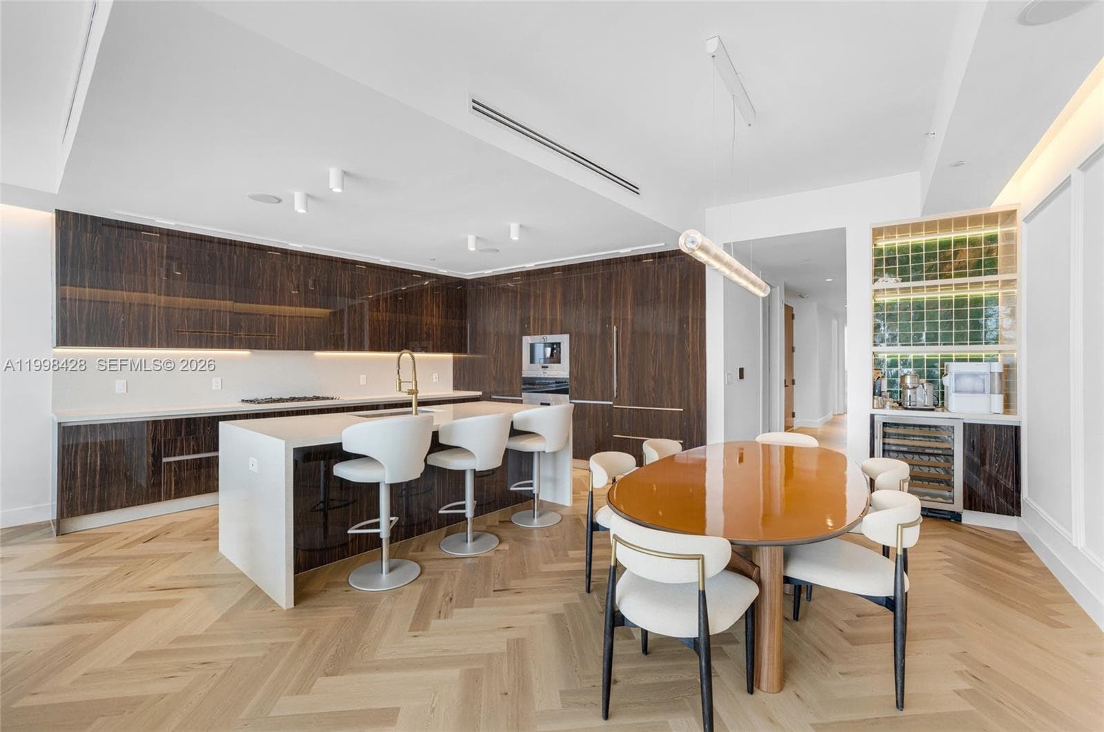 3300 188th St 812 photo 11