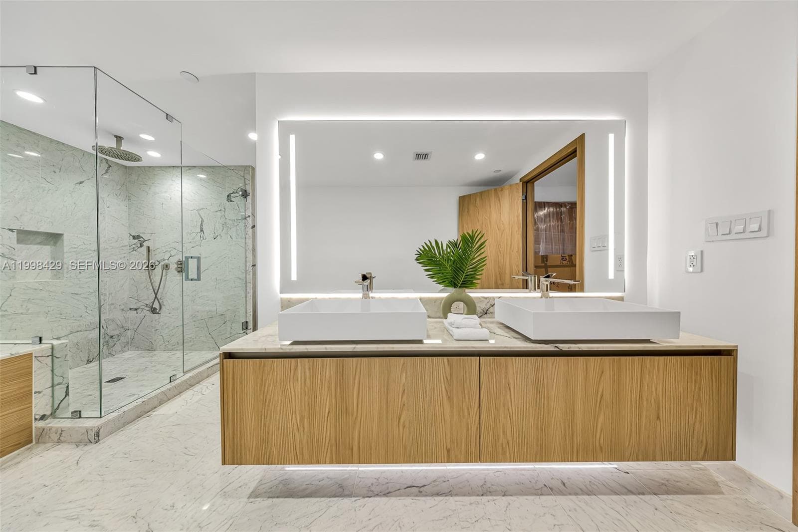 1135 103rd St 304 photo 13