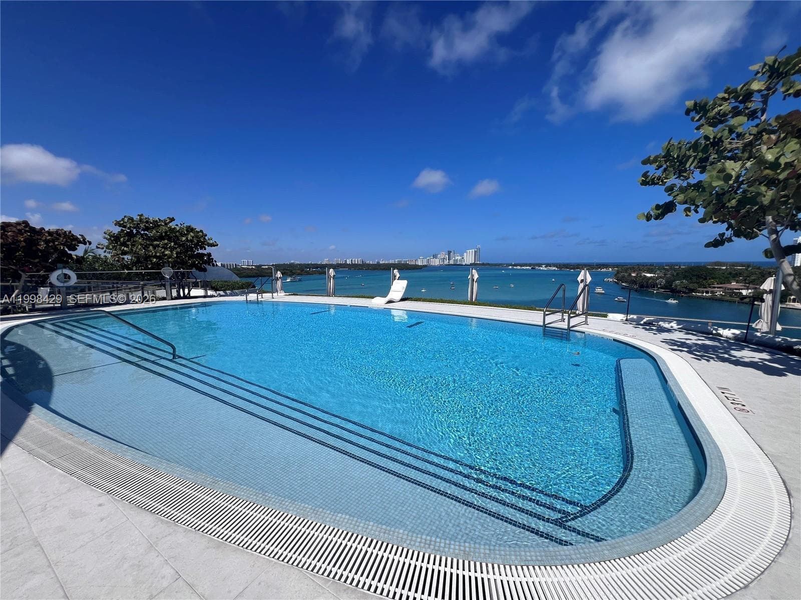 1135 103rd St 304 photo 4