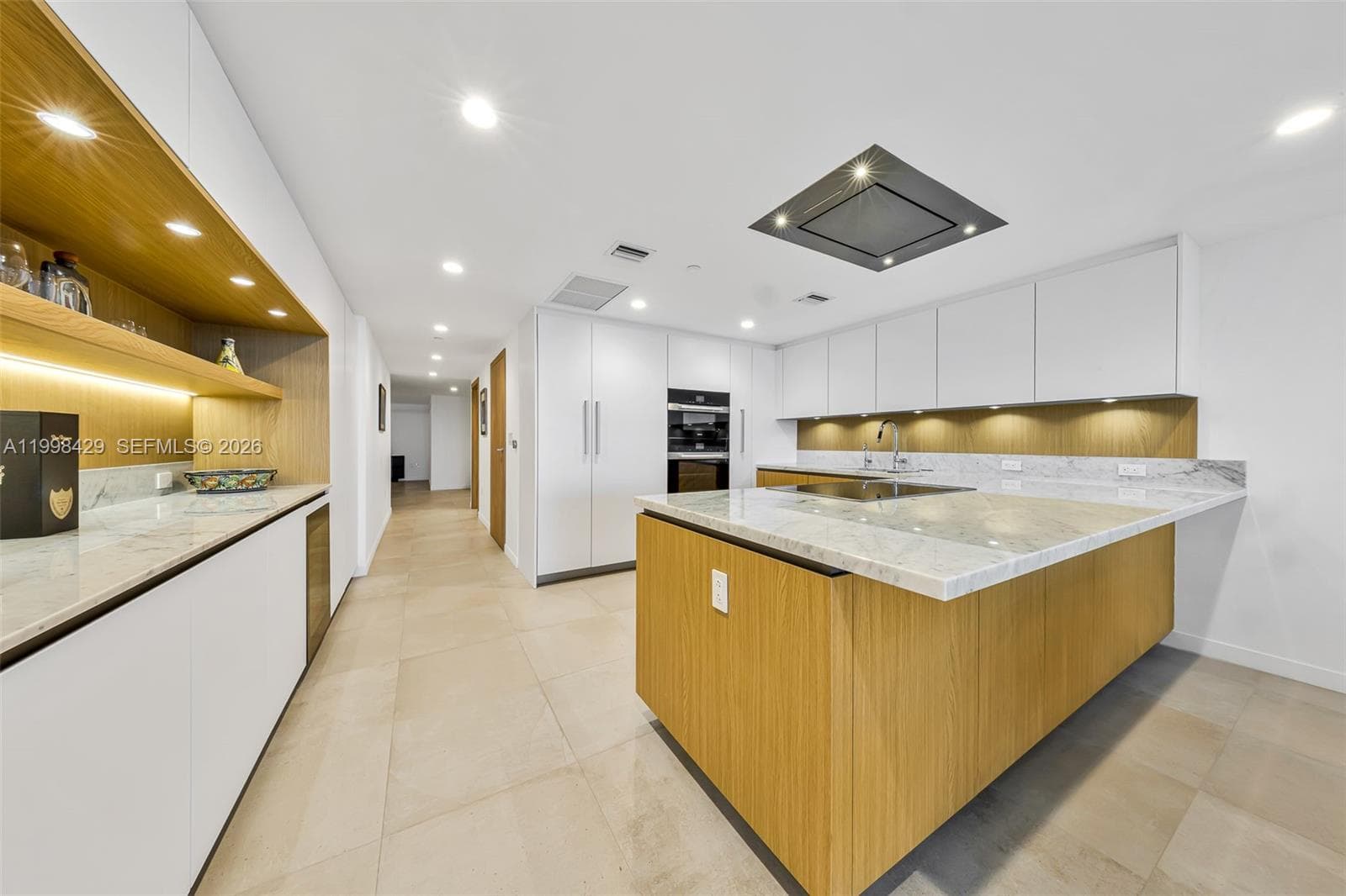 1135 103rd St 304 photo 8