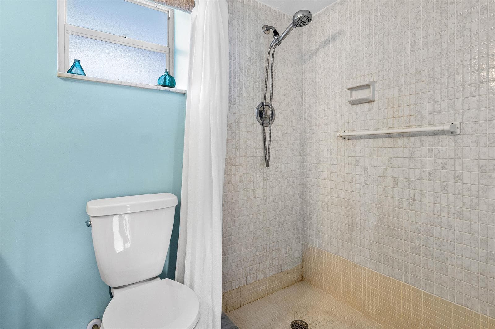 1820 New Palm Way 103 photo 17