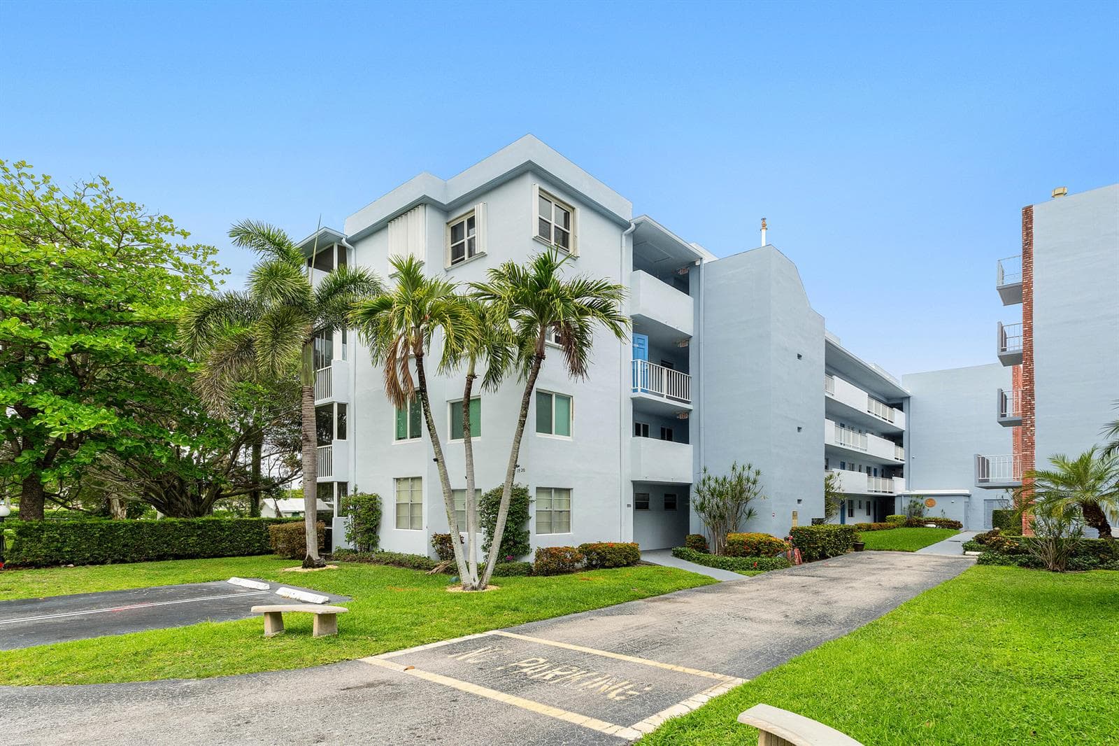 1820 New Palm Way 103 photo 20