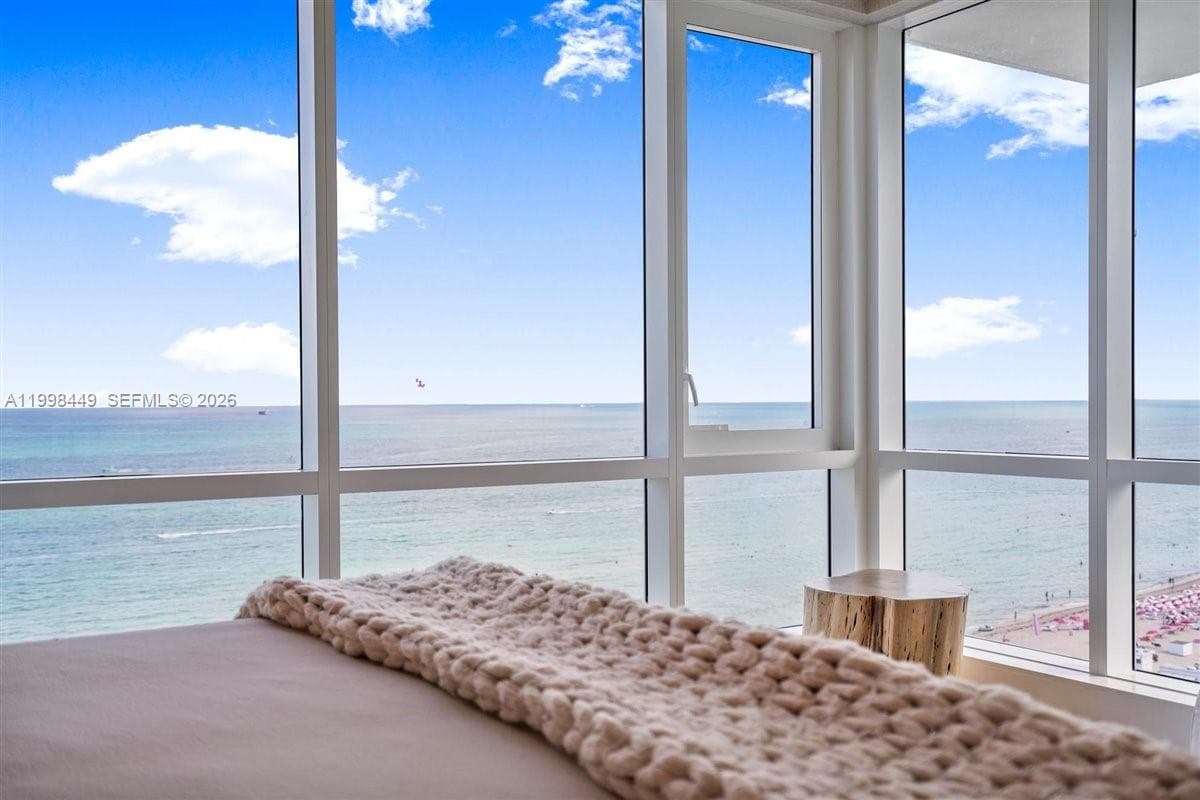 102 24th St 1520 photo 18