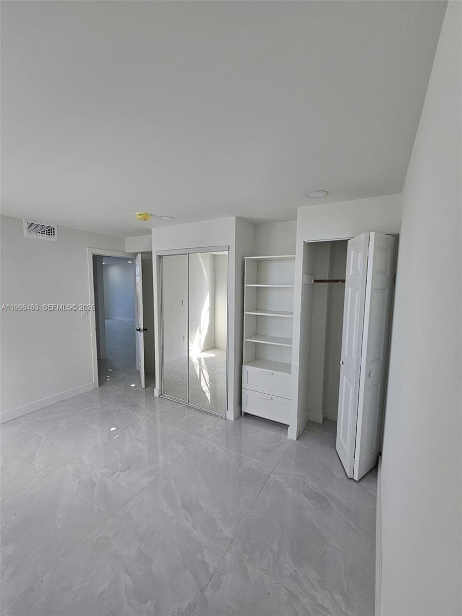 7125 Bay Dr 506 photo 10