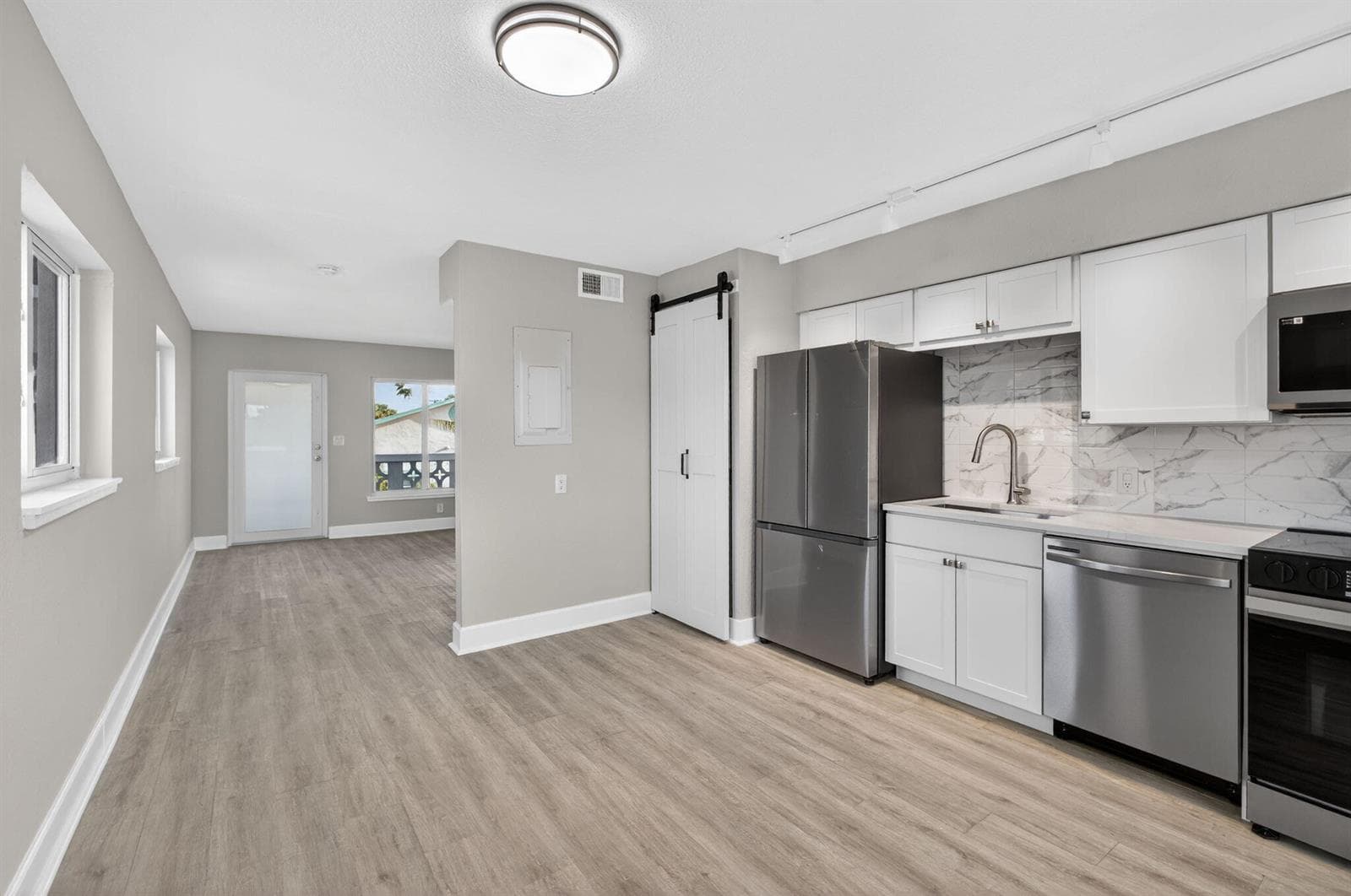 624 Southwind Circle 1 photo 5
