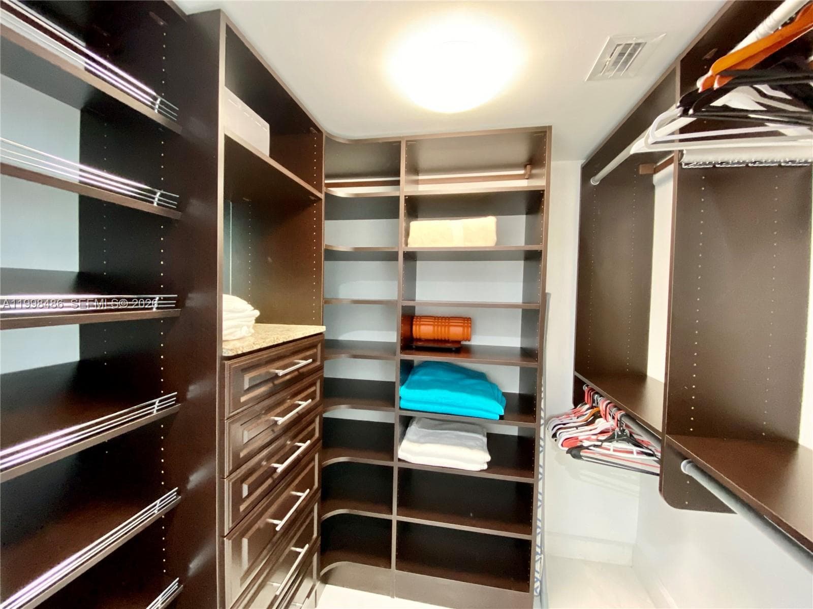 1830 Ocean Dr 3203 photo 17